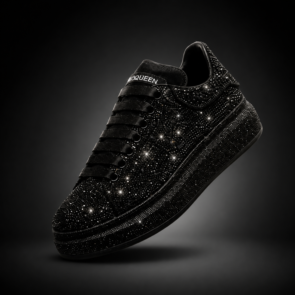 Promocion Solo Hoy 50% OFF Alexander McQueen con Cristales - Luce exclusivo y elegante